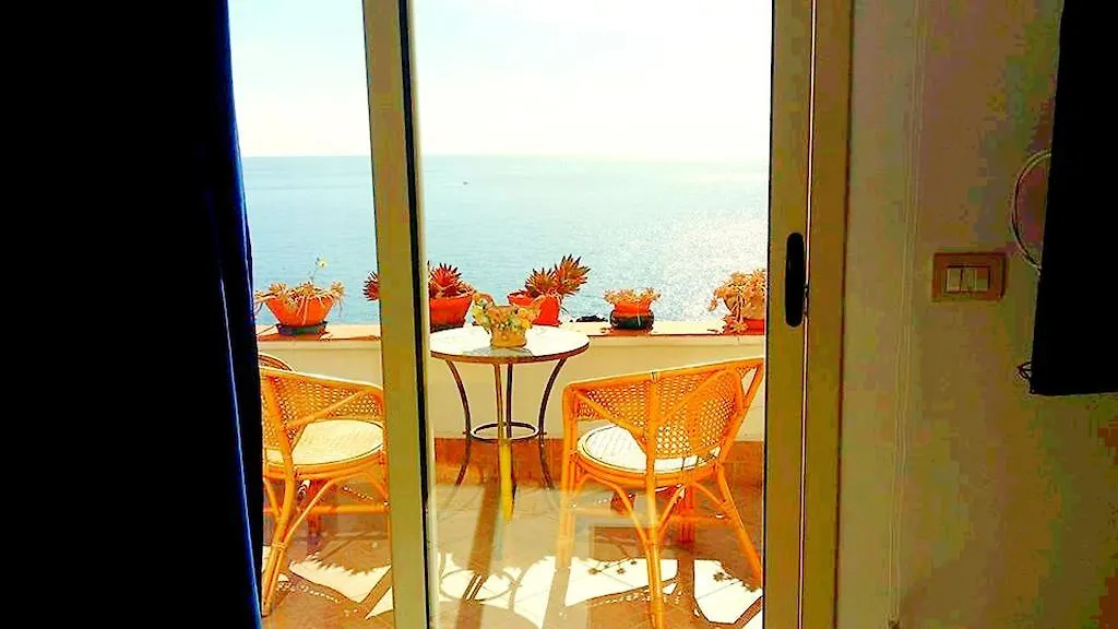 *** Bed & Breakfast Casa Sul Mare Bed and Breakfast Catania Italia