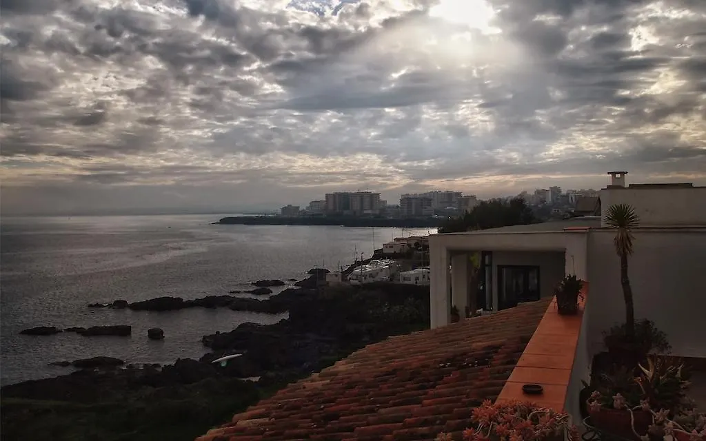 Casa Sul Mare Bed and Breakfast Catania