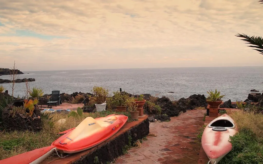 Casa Sul Mare Bed and Breakfast Catania